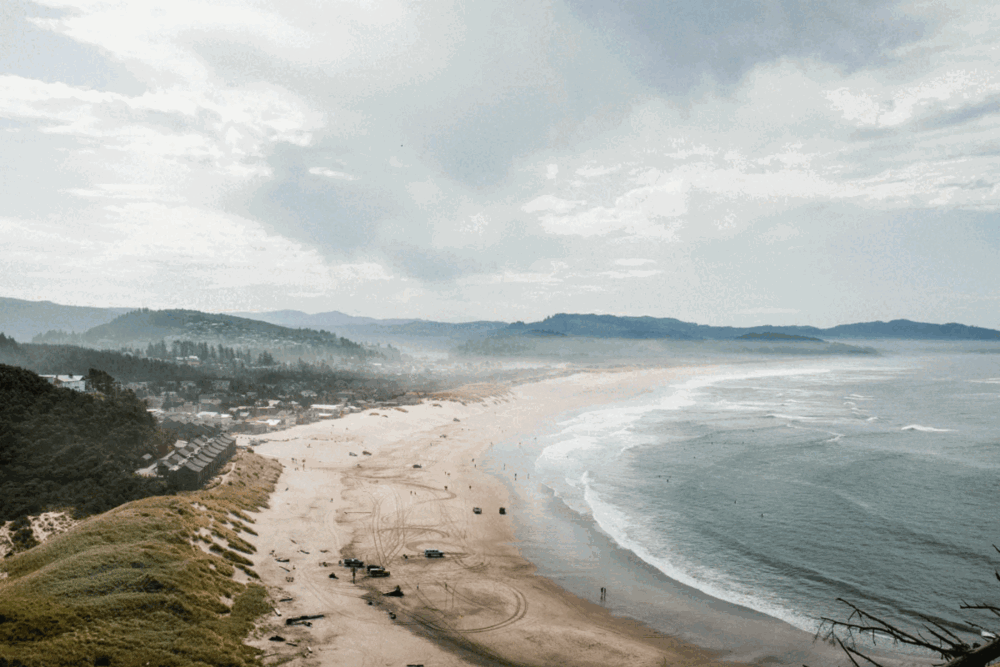 gif of landmarks and spots of interest throughout oregon