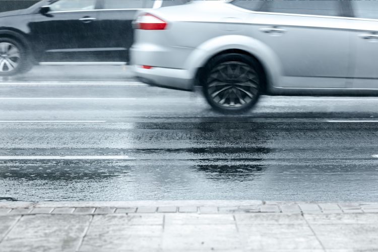 How to Avoid Common Causes of Car Accidents weather