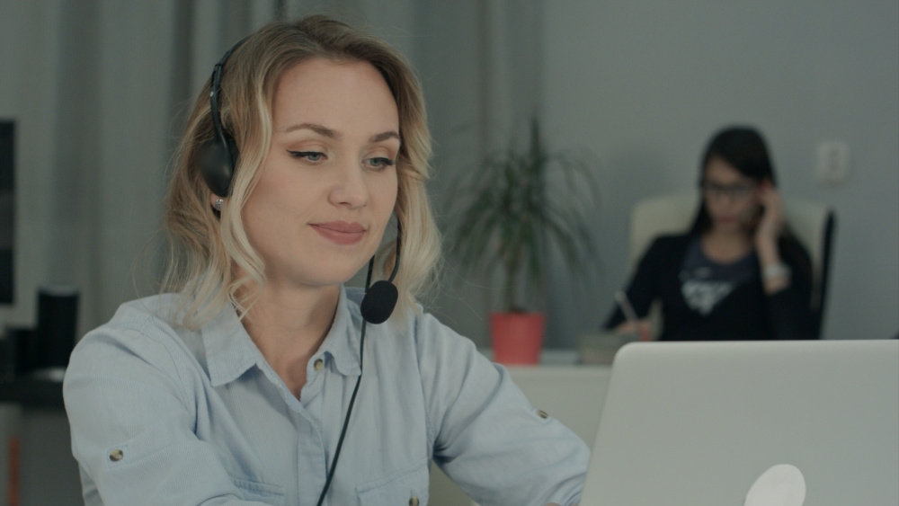 Livechat Agent Valley Driving School