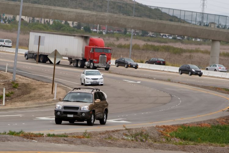 Blog Defensive Driving On Freeways When Should Drivers Consider Avoiding Major Highway Routes